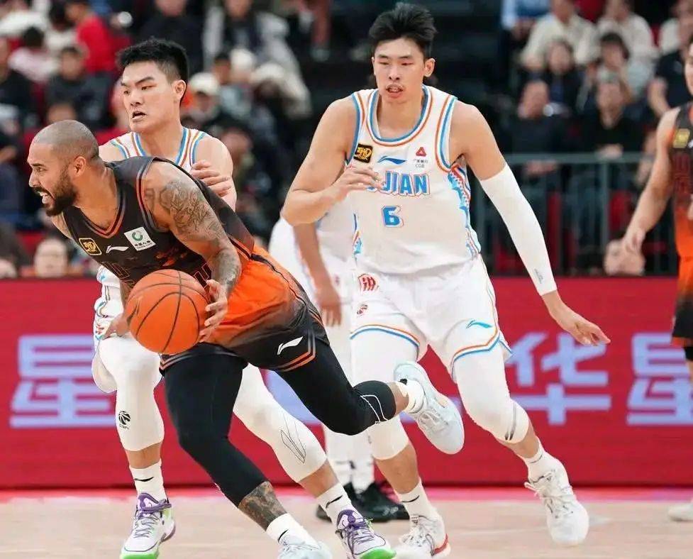 风云突变！山东男篮今夜篮板制胜，NBA常规赛版图或重绘，细节曝光，数据层面出现新趋势的简单介绍